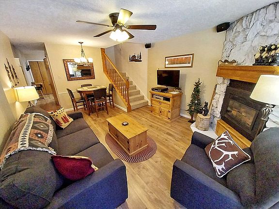 Combination Living/Dining 