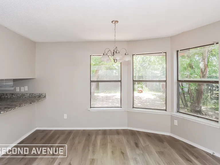 1340 Cy Blackburn Cir — Photo 7