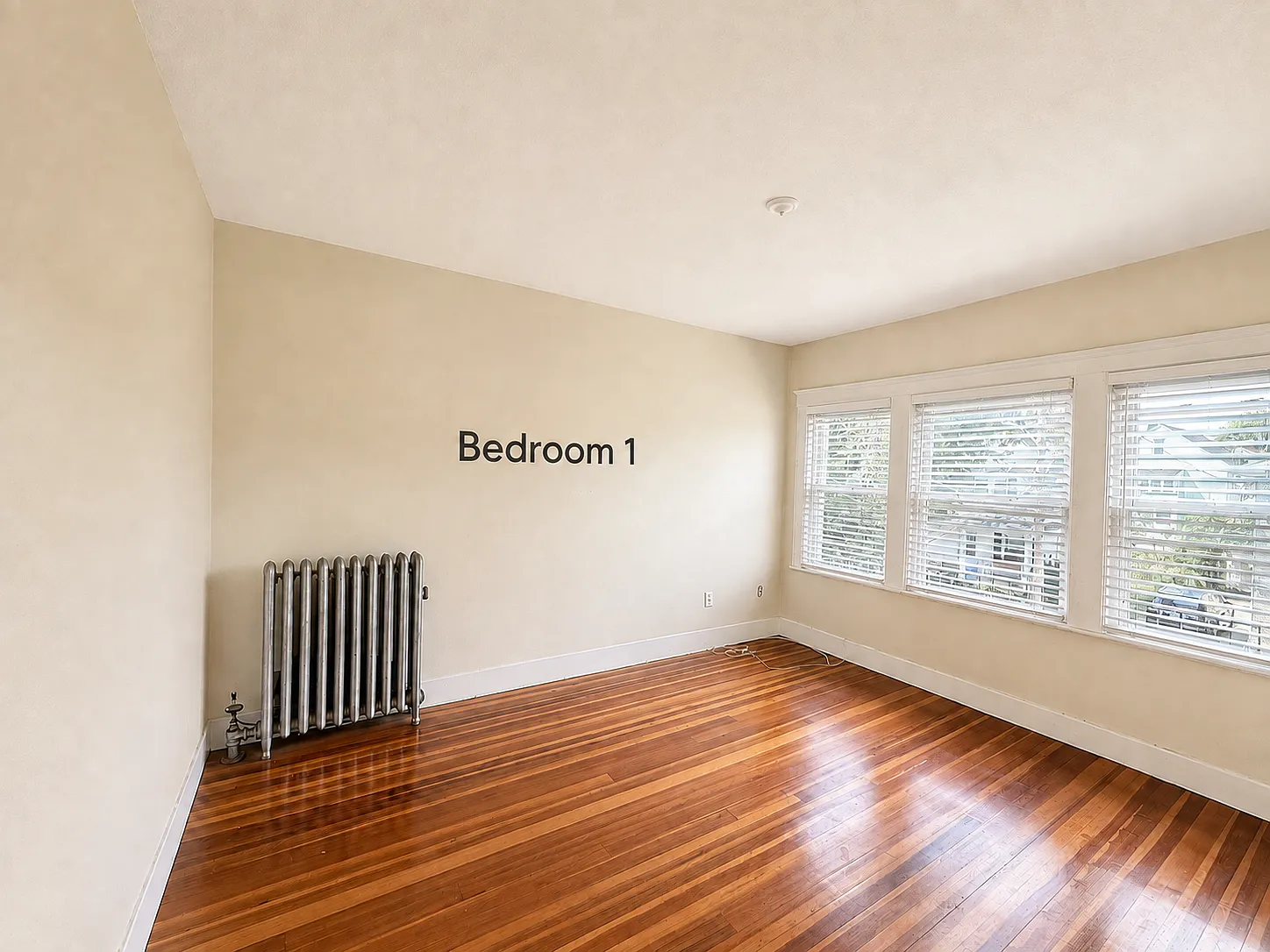 41 Wright Ave — Photo 1
