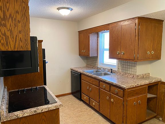 10517 Xavis - 4_03132022