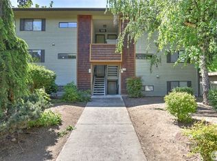 Whispering Brook Condos, Des Moines, WA 98198