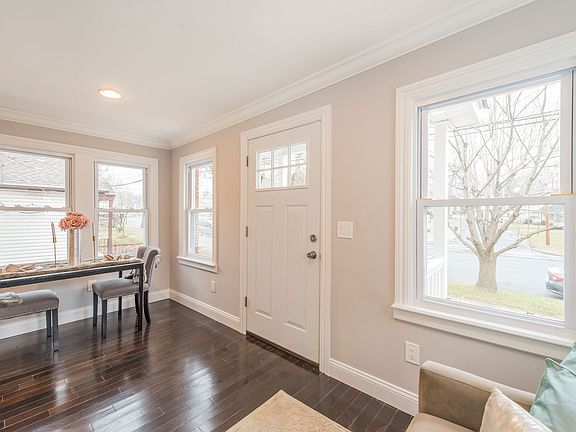 3rd image of 25-14 Berdan Ave #1X