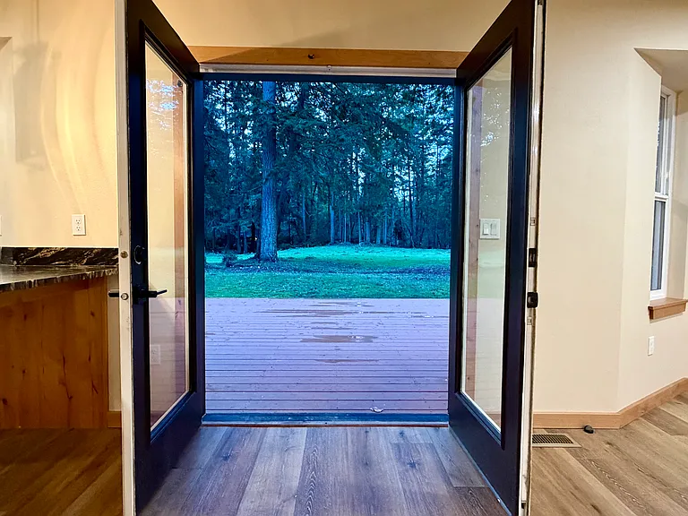 Pioneer Dr — Photo 12