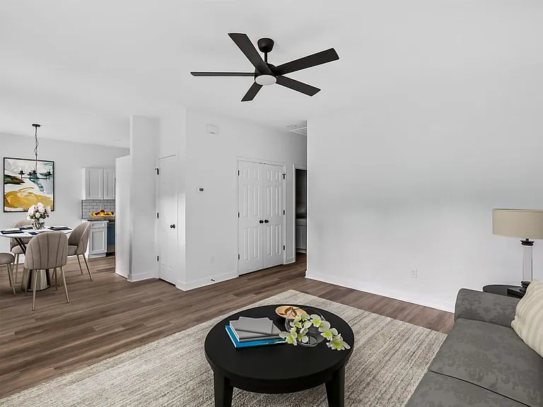 417 8th Street Dr SW — Photo 15