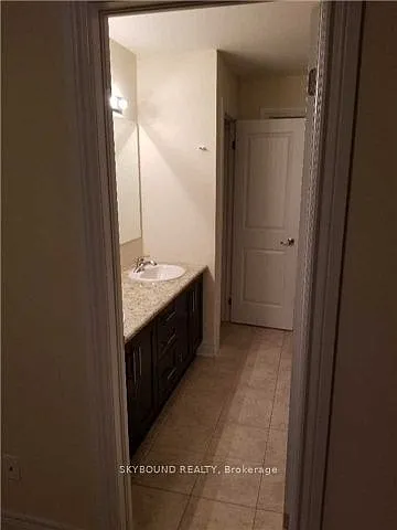 4 bed, $3,900 — Photo 3