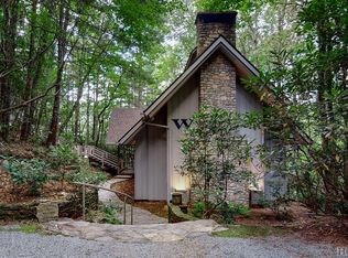 1040 Big Sheepcliff Rd, Cashiers, NC 28717