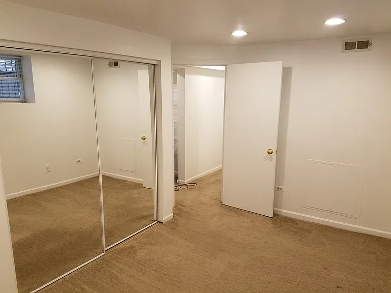 3642 N Janssen Ave #1 — Photo 11