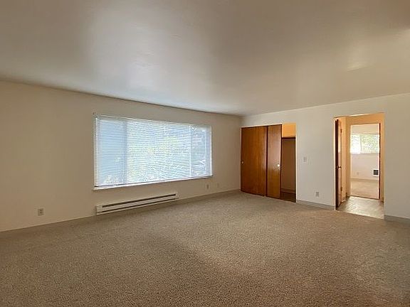 4th image of 3033 NE 140th St APT 6
