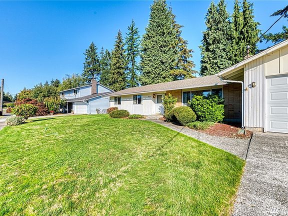 3rd image of 9307 47th Dr NE