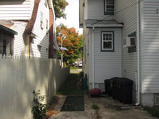 5th image of 35 Lafayette Ave