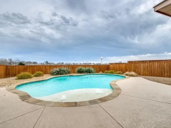 607 Mallard Dr, Nevada, TX 75173