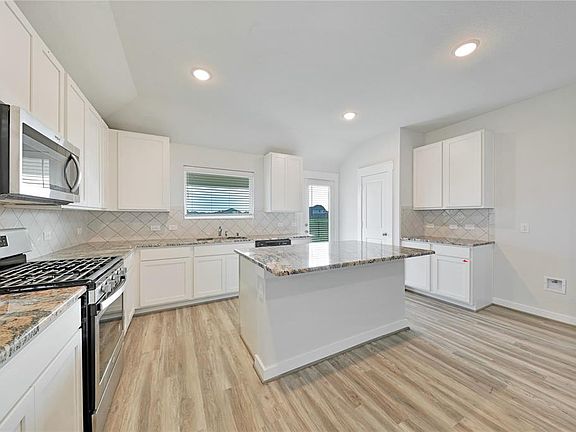 3rd image of 2622 Bernadino Dr