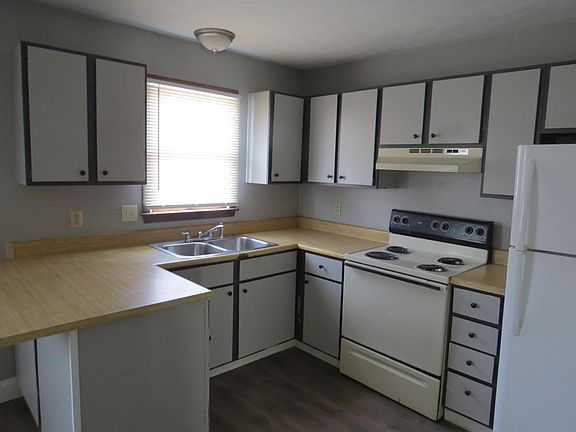 2nd image of 5318 Southern Blvd #3