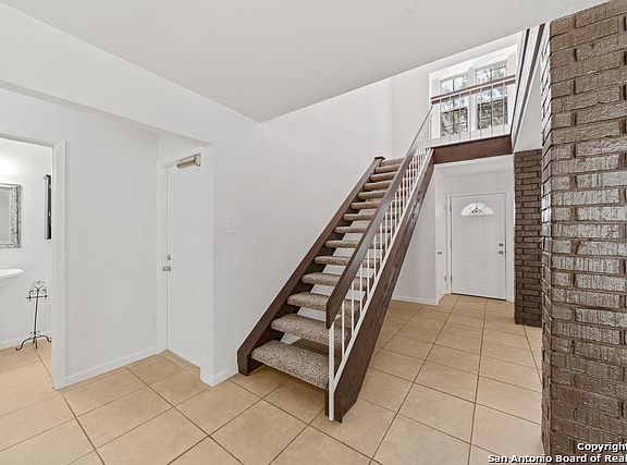 5th image of 8330 Echo Willow Dr