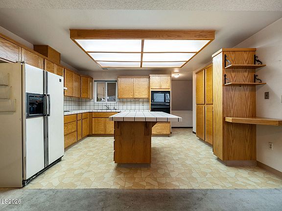 4th image of 2685 Everett Dr