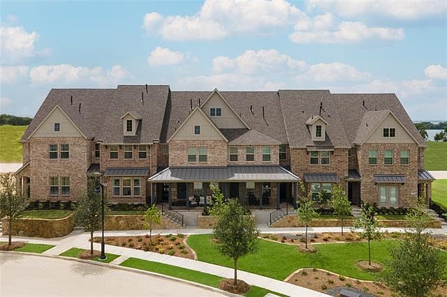 1st image of 7820 Manilla Dr
