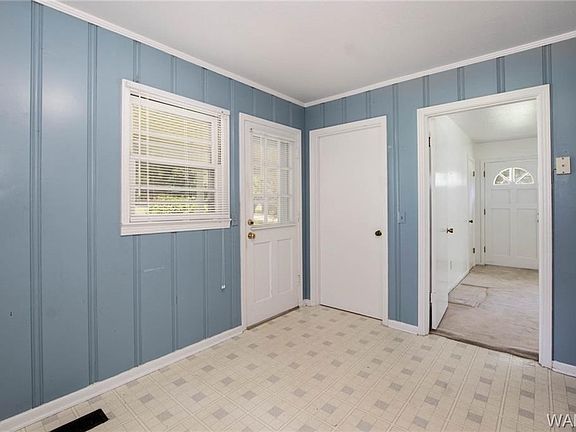 3rd image of 5508 Cypress View Ln