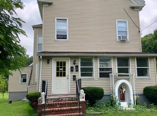 69 Belcher St #3, Holbrook, MA 02343