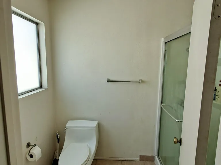 10305 Parkdale Ave — Photo 10