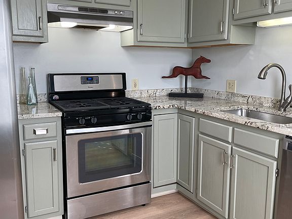 5th image of 645 E 11th Ave
