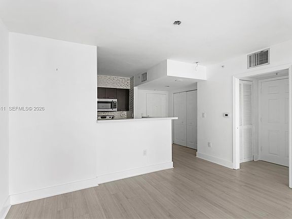 4th image of 1155 Brickell Bay Dr APT 3105