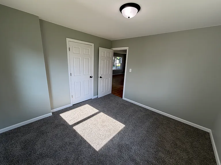 872 Clifford Lake Dr — Photo 12