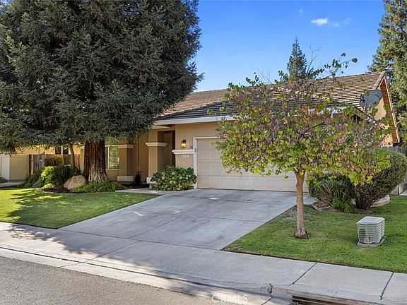2nd image of 1068 Kiwi Ct