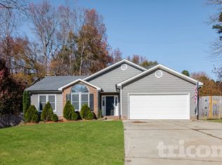 1305 Rock Knoll Dr, Charlotte, NC 28214