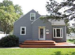 312 Cornwall Ave, Waterloo, IA 50702