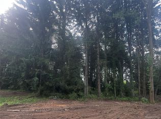 1466 Debi Ann Dr, Lapeer, MI 48446