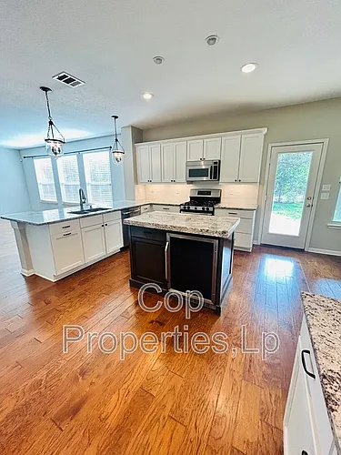 23715 Beaver Crk Photo 1