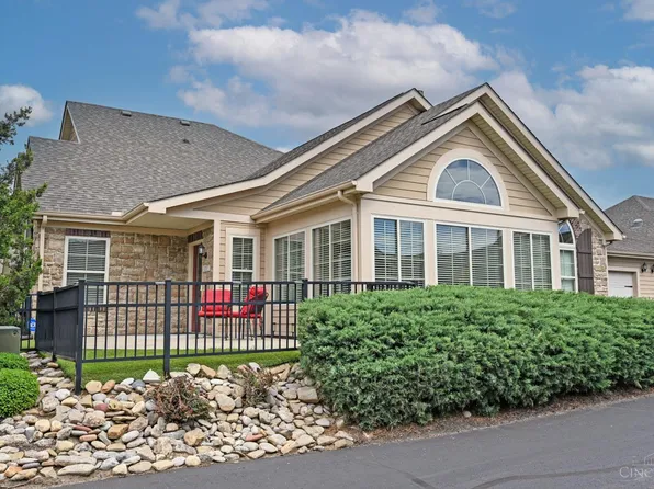 9203 Park Place Cir, West Chester, OH 45069