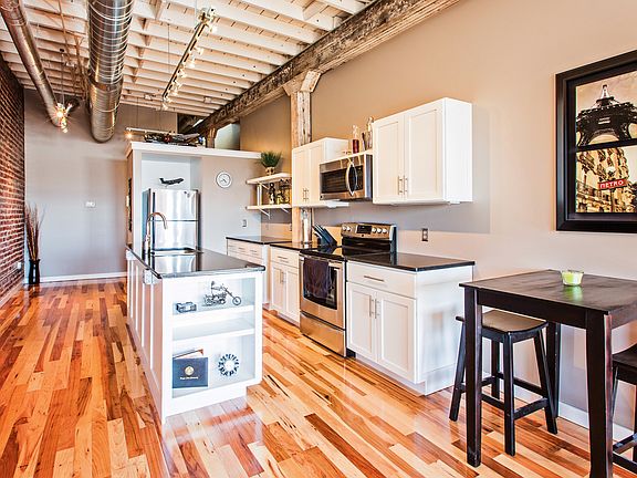 2nd image of 416 S Commerce St APT 206