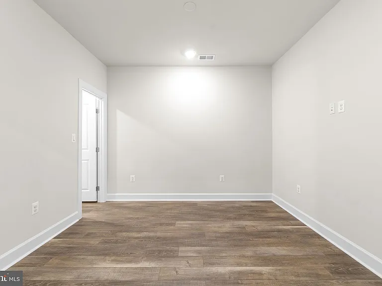10513 Rossini Ln — Photo 25