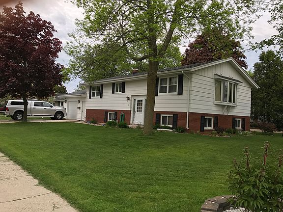 2nd image of 11 N 12th St