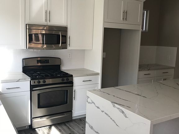 2nd image of 6703 Twisted Wood Dr