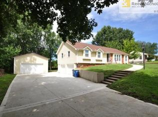 816 Kings Hwy, Liberty, MO 64068