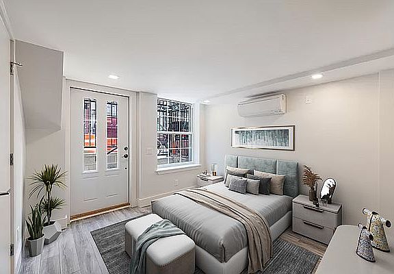 2nd image of 163 Ludlow St #B