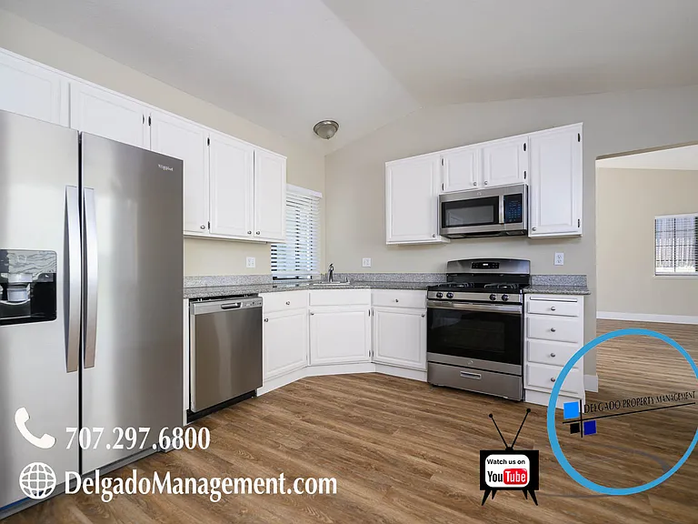 449 Topsail Dr — Photo 6