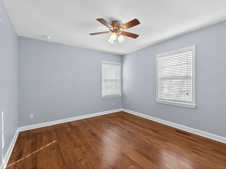 4640 W 70th Ter — Photo 16
