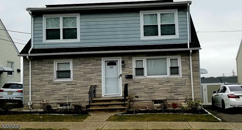 2nd image of 241 E 26th St
