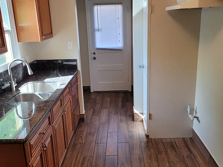 5107 Gordon Dr — Photo 18