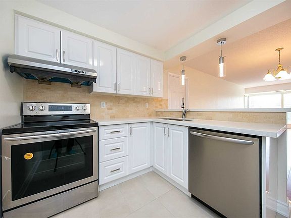 5th image of 175 Cedar Ave #302