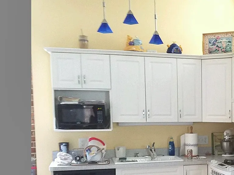 525 Maple Ave #7 — Photo 11