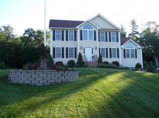 11 Kingman Ct, Fremont, NH 03044