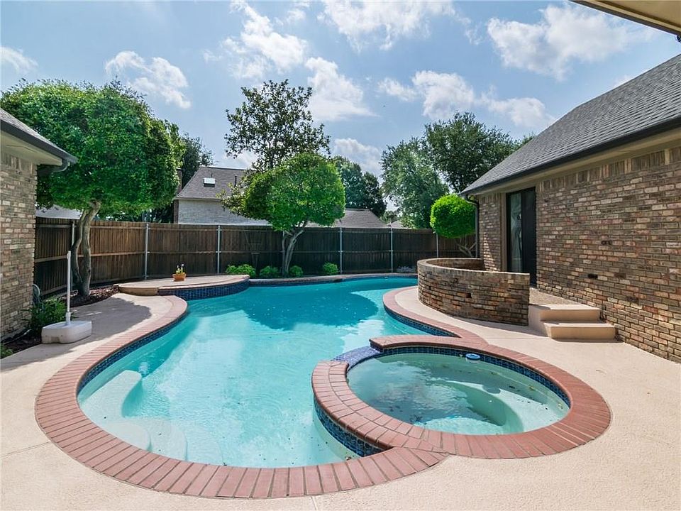 1st image of 2728 La Quinta Dr