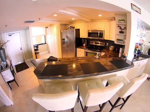 Breakfast bar 