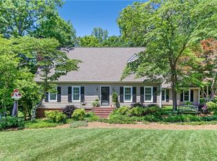 4 Olde England Ct, Jamestown, NC 27282