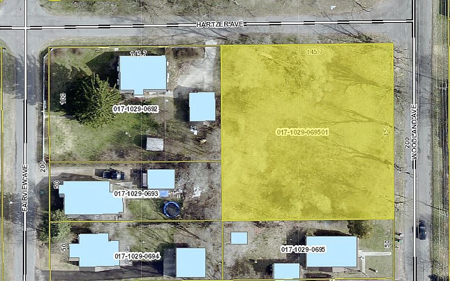 2nd image of 55455 Woodland Ave