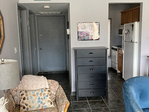 4th image of 6404 Padre Blvd #24